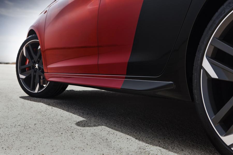 Детали экстерьера Peugeot 308 GTi 2015 года  (фото 44 из 65)